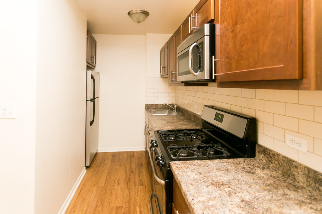 4031 N KENMORE Avenue 101