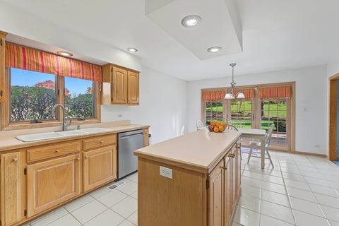 Tiny photo for 22001 Oakton Avenue, Frankfort, IL 60423 (MLS # 12793428)