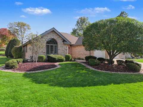Photo of 22001 Oakton Avenue, Frankfort, IL 60423 (MLS # 12793428)