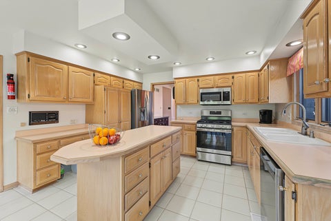 Tiny photo for 22001 Oakton Avenue, Frankfort, IL 60423 (MLS # 12793428)