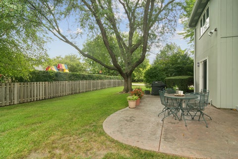 Tiny photo for 1310 Hidden Lake Drive, Buffalo Grove, IL 60089 (MLS # 12751155)