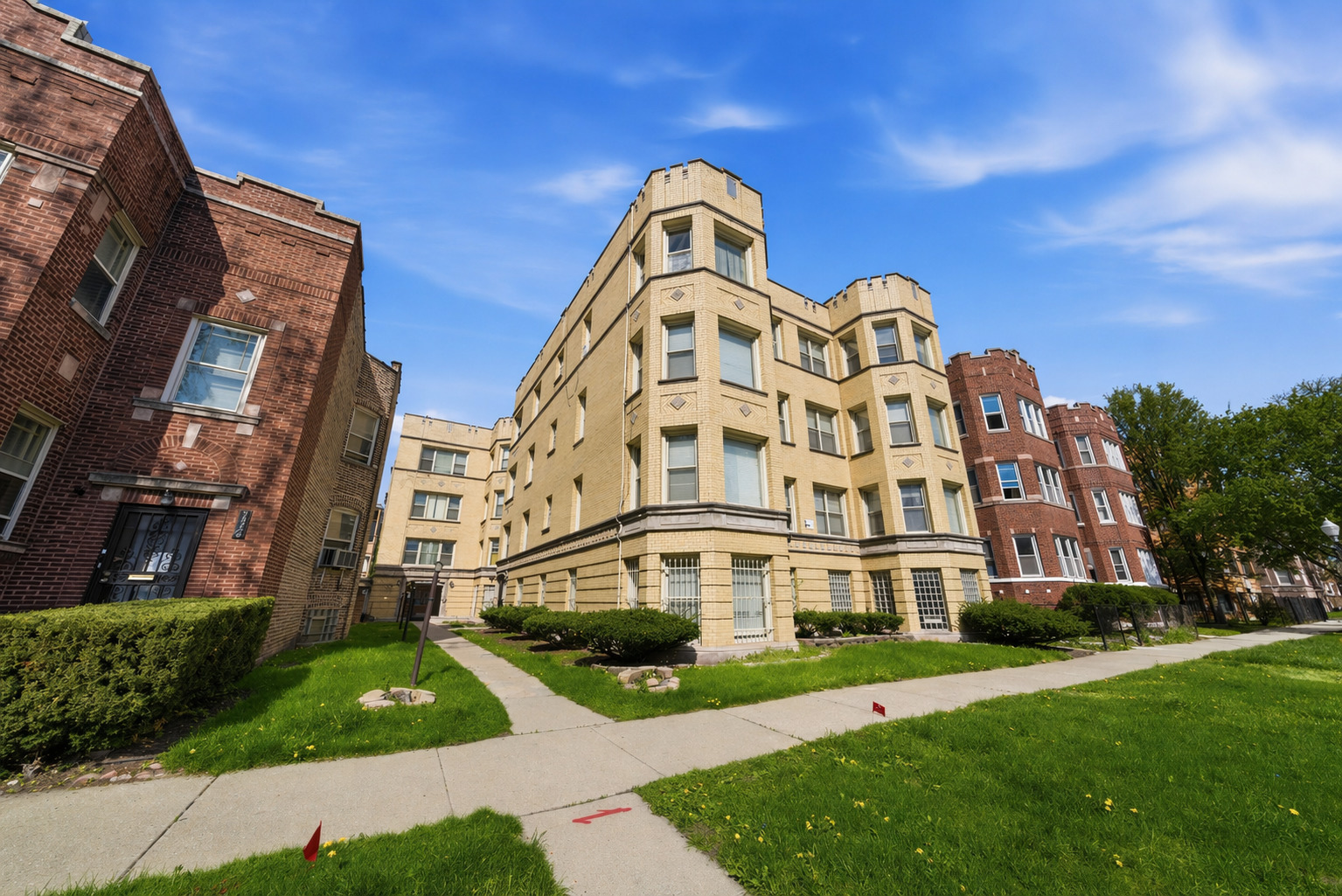 7716-18 S East End Avenue