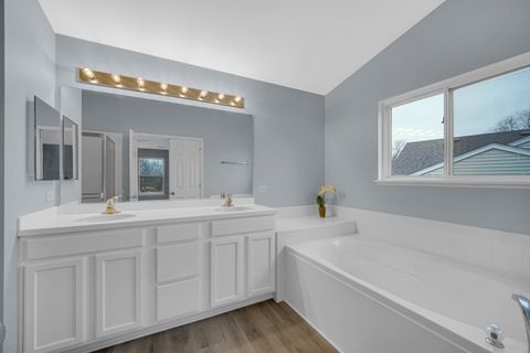 Tiny photo for 984 Ashbrook Circle, Bolingbrook, IL 60440 (MLS # 12608002)