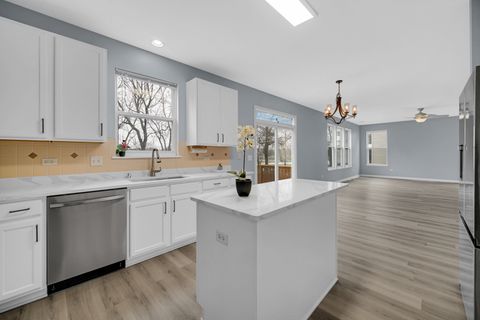 Tiny photo for 984 Ashbrook Circle, Bolingbrook, IL 60440 (MLS # 12608002)