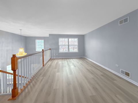 Tiny photo for 984 Ashbrook Circle, Bolingbrook, IL 60440 (MLS # 12608002)