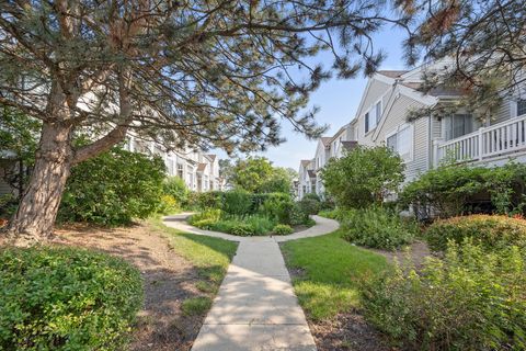 Tiny photo for 9411 N harrison Street, Des Plaines, IL 60016 (MLS # 12486367)