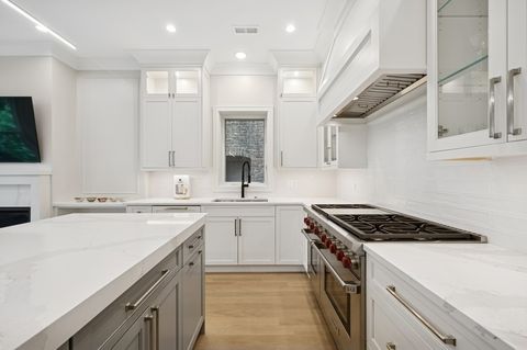 Tiny photo for 2136 N Cleveland Avenue #2, Chicago, IL 60614 (MLS # 12552189)