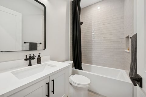 Tiny photo for 2136 N Cleveland Avenue #2, Chicago, IL 60614 (MLS # 12552189)