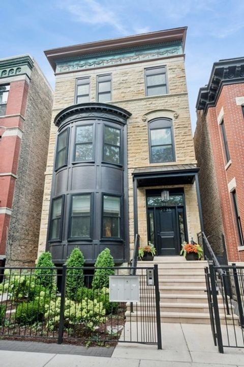2136 N Cleveland Avenue 2 Chicago IL 60614