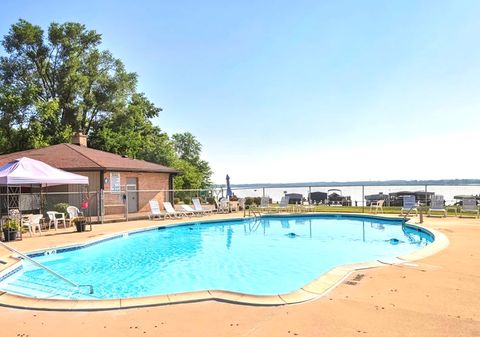 Tiny photo for 53 Mariner Lane #53, Fox Lake, IL 60020 (MLS # 12568555)