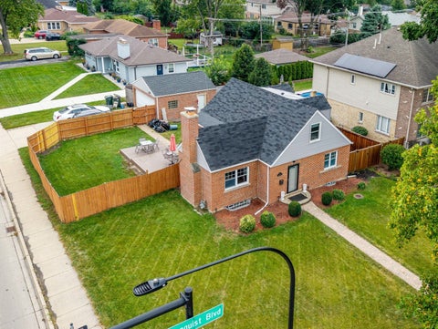Tiny photo for 301 W Lonnquist Boulevard, Mount Prospect, IL 60056 (MLS # 12761376)
