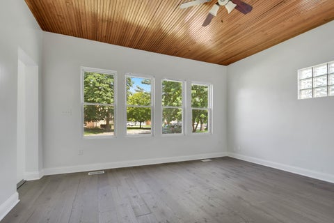 Tiny photo for 12851 Clinton Street, Blue Island, IL 60406 (MLS # 12691126)