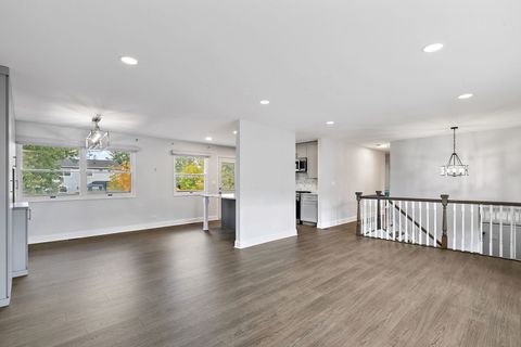 Tiny photo for 530 Ramblewood Court, Lake Zurich, IL 60047 (MLS # 12482698)