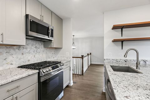 Tiny photo for 530 Ramblewood Court, Lake Zurich, IL 60047 (MLS # 12482698)