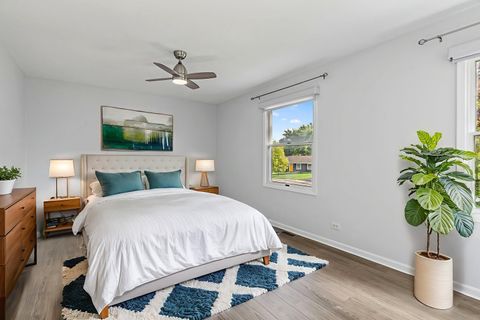 Tiny photo for 530 Ramblewood Court, Lake Zurich, IL 60047 (MLS # 12482698)