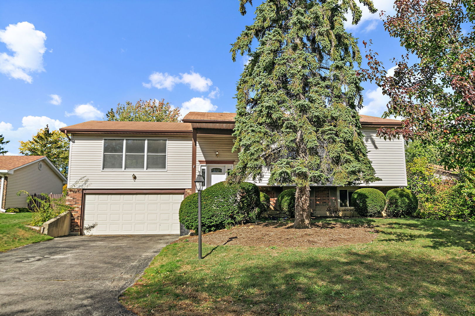 530 Ramblewood Court