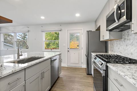 Tiny photo for 530 Ramblewood Court, Lake Zurich, IL 60047 (MLS # 12482698)