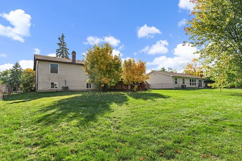Tiny photo for 530 Ramblewood Court, Lake Zurich, IL 60047 (MLS # 12482698)