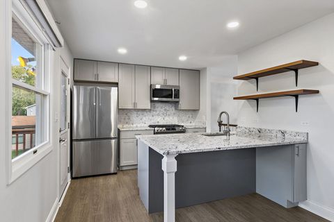 Tiny photo for 530 Ramblewood Court, Lake Zurich, IL 60047 (MLS # 12482698)