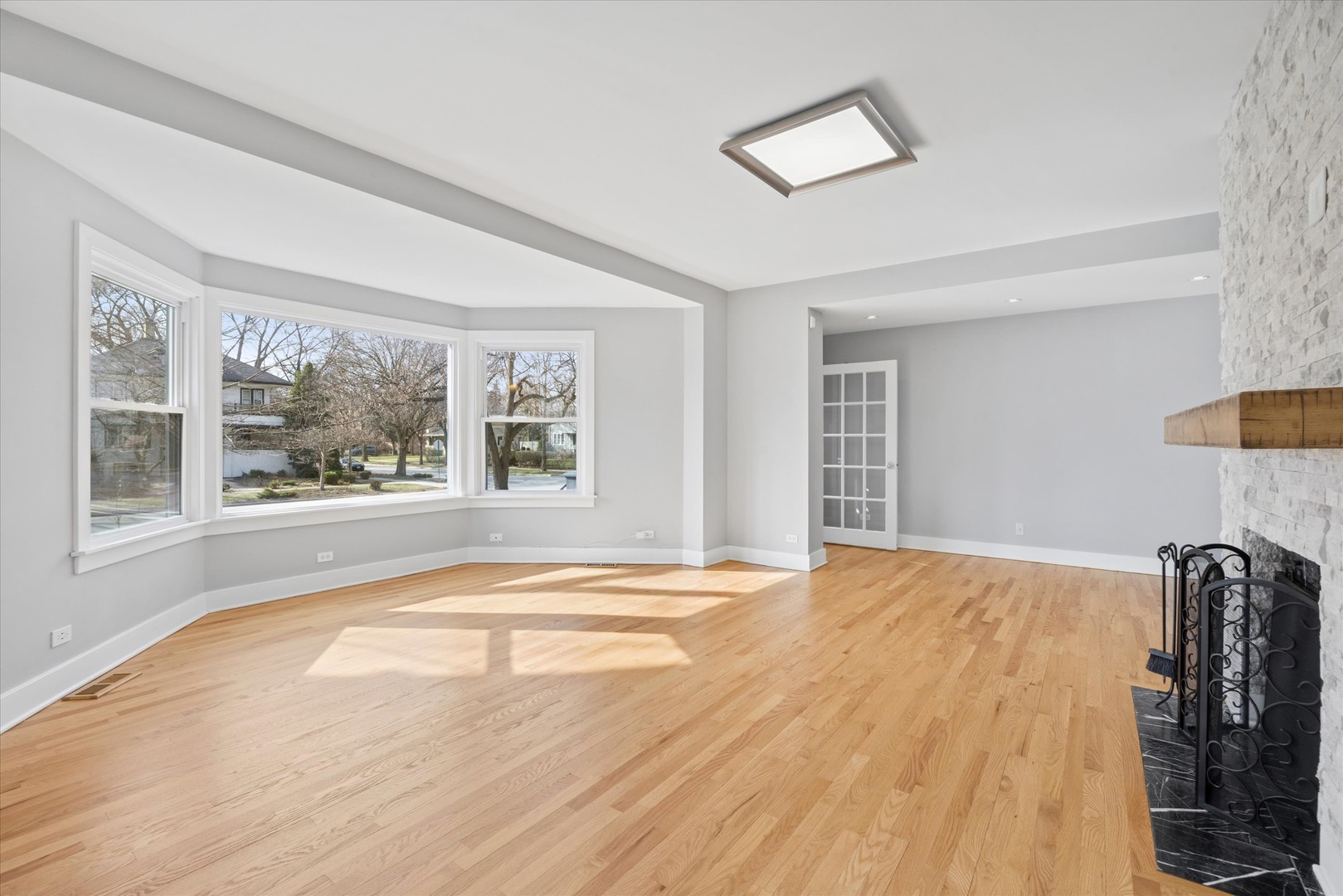 542 N Ridgeland Avenue