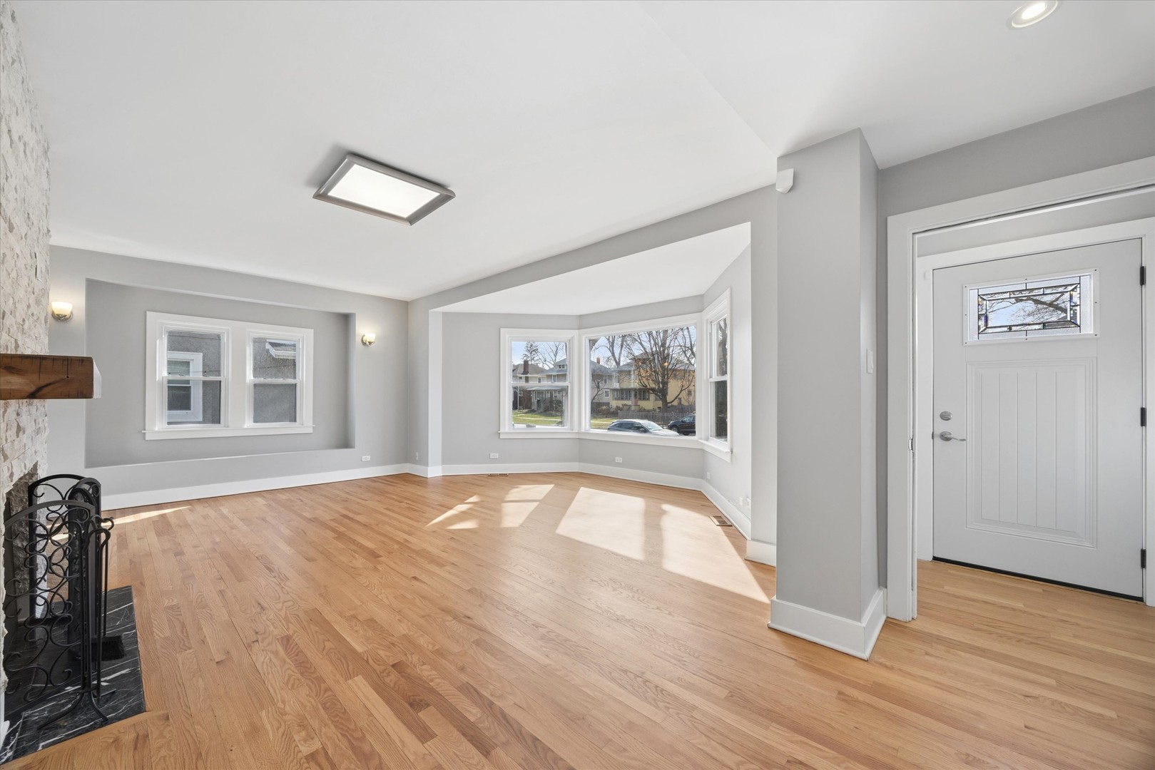 542 N Ridgeland Avenue