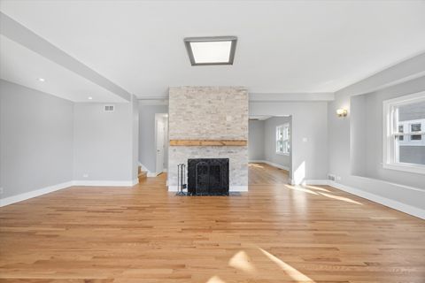 Tiny photo for 542 N Ridgeland Avenue, Oak Park, IL 60302 (MLS # 12601953)