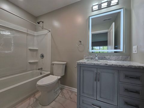 Tiny photo for 642 Ruby Road, Crystal Lake, IL 60014 (MLS # 12626004)