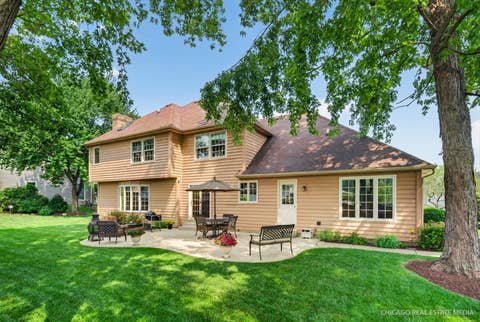 Tiny photo for 425 Brentwood Court, Roselle, IL 60172 (MLS # 12704487)