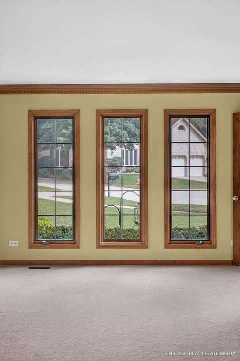 Tiny photo for 425 Brentwood Court, Roselle, IL 60172 (MLS # 12704487)