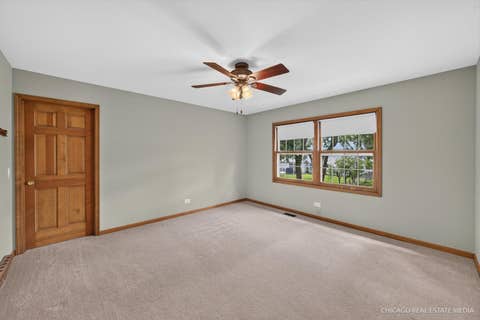 Tiny photo for 425 Brentwood Court, Roselle, IL 60172 (MLS # 12704487)