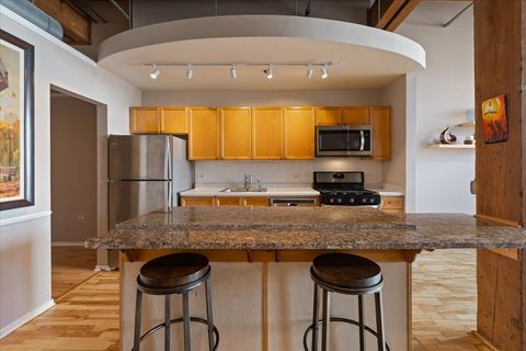 Tiny photo for 1632 S Indiana Avenue #403, Chicago, IL 60616 (MLS # 12489839)