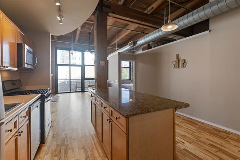 Tiny photo for 1632 S Indiana Avenue #403, Chicago, IL 60616 (MLS # 12489839)
