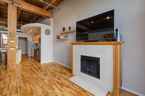 Tiny photo for 1632 S Indiana Avenue #403, Chicago, IL 60616 (MLS # 12489839)
