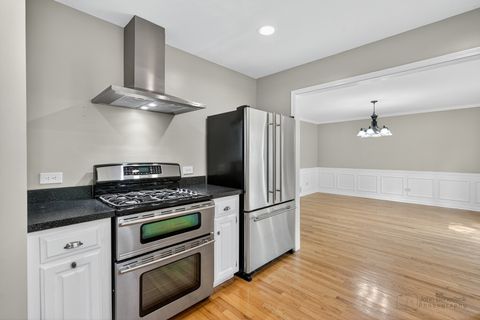 Tiny photo for 232 Long Hill Road, Gurnee, IL 60031 (MLS # 12449992)