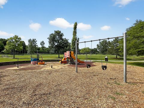 Tiny photo for 232 Long Hill Road, Gurnee, IL 60031 (MLS # 12449992)