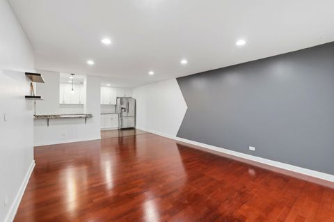 Tiny photo for 190 S Wood Dale Road #200, Wood Dale, IL 60191 (MLS # 12537288)