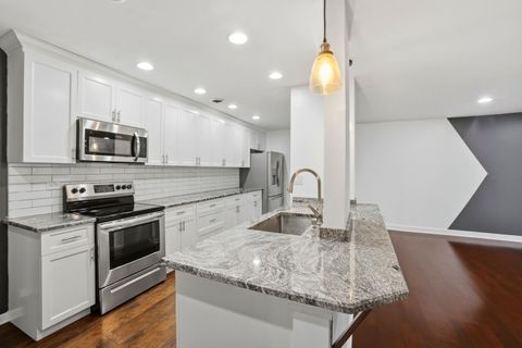 Tiny photo for 190 S Wood Dale Road #200, Wood Dale, IL 60191 (MLS # 12537288)