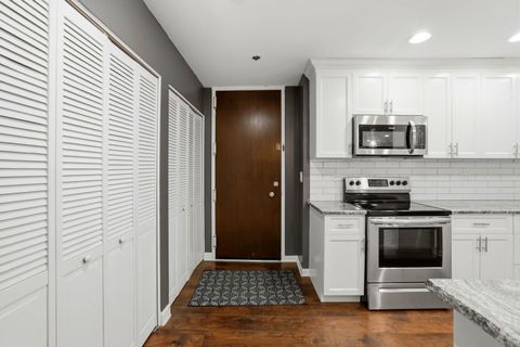 Tiny photo for 190 S Wood Dale Road #200, Wood Dale, IL 60191 (MLS # 12537288)