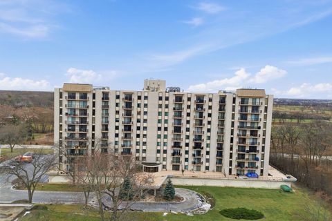 Tiny photo for 190 S Wood Dale Road #200, Wood Dale, IL 60191 (MLS # 12537288)