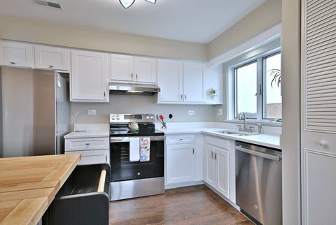 Tiny photo for 7912 W North Avenue #605W, Elmwood Park, IL 60707 (MLS # 12577188)