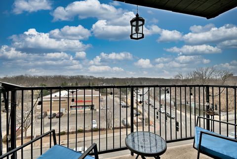 Tiny photo for 7912 W North Avenue #605W, Elmwood Park, IL 60707 (MLS # 12577188)