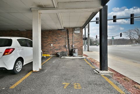 Tiny photo for 7912 W North Avenue #605W, Elmwood Park, IL 60707 (MLS # 12577188)