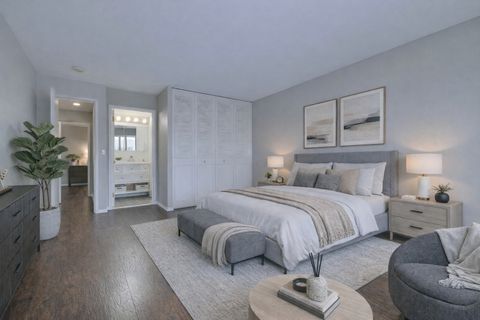 Tiny photo for 7912 W North Avenue #605W, Elmwood Park, IL 60707 (MLS # 12577188)