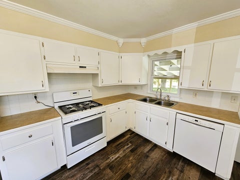 Tiny photo for 2934 Brownsville Road, Mt Vernon, IL 62864 (MLS # 12746620)