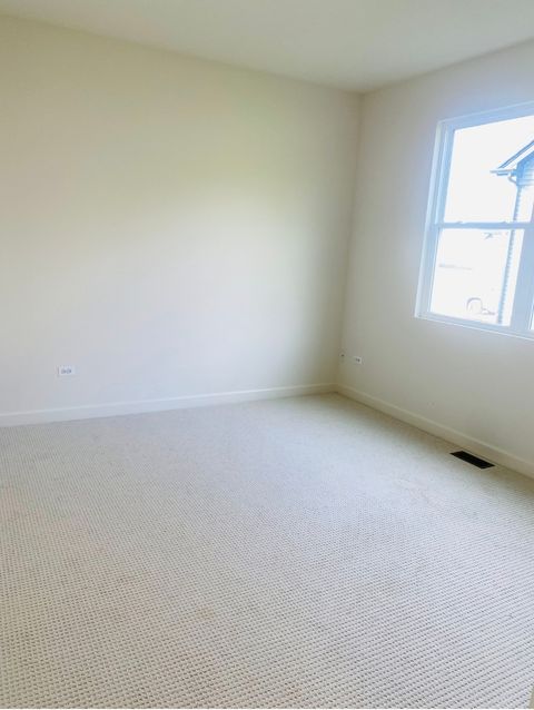 Tiny photo for 852 Timber Oak Lane, Yorkville, IL 60560 (MLS # 12475872)