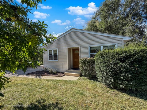 Tiny photo for 1574 HIGHLAND Avenue, Glendale Heights, IL 60139 (MLS # 12785049)