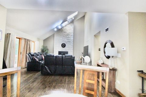 Tiny photo for 6 Allegheny Court, Bolingbrook, IL 60440 (MLS # 12431996)