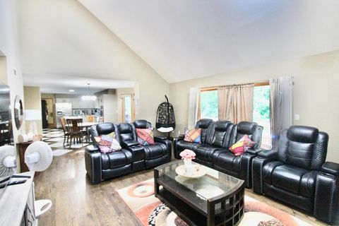 Tiny photo for 6 Allegheny Court, Bolingbrook, IL 60440 (MLS # 12431996)