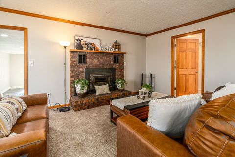 Tiny photo for 16578 N Oak Hill Lane, Mt Vernon, IL 62864 (MLS # 12582908)