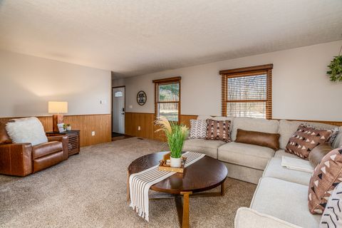 Tiny photo for 16578 N Oak Hill Lane, Mt Vernon, IL 62864 (MLS # 12582908)